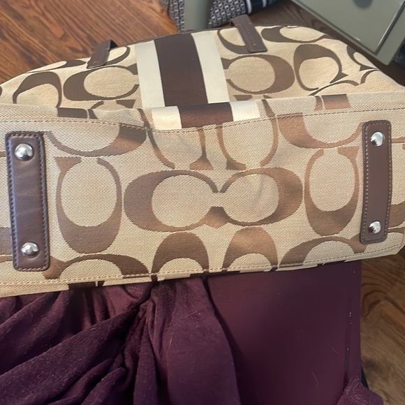 Coach Tote! - Picture 6 of 6